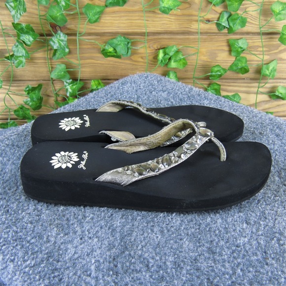 Yellow Box Women's Ruby Flip Flop‎ Gold Leather Sz 7.5 Medium Gently Used 2025 - Picture 3 of 6